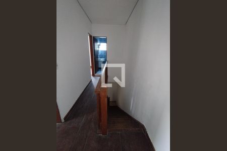 Corredor de casa para alugar com 3 quartos, 185m² em Aclimação, São Paulo