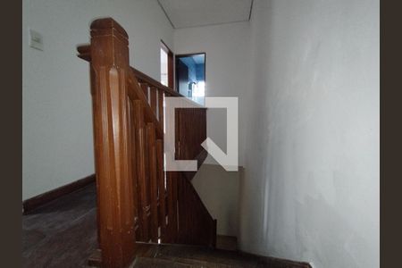 Corredor de casa para alugar com 3 quartos, 185m² em Aclimação, São Paulo