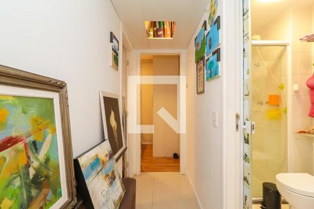Corredor de apartamento para alugar com 2 quartos, 44m² em Jardim Helena, São Paulo
