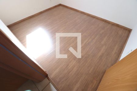 Quarto 1 de apartamento para alugar com 2 quartos, 48m² em Novo Mundo, Uberlândia