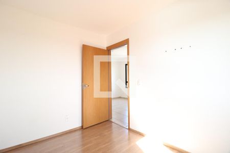Quarto 1 de apartamento para alugar com 2 quartos, 48m² em Novo Mundo, Uberlândia