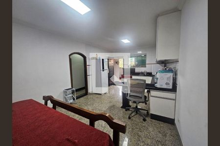 Casa à venda com 3 quartos, 210m² em Vila Leopoldina, Santo André