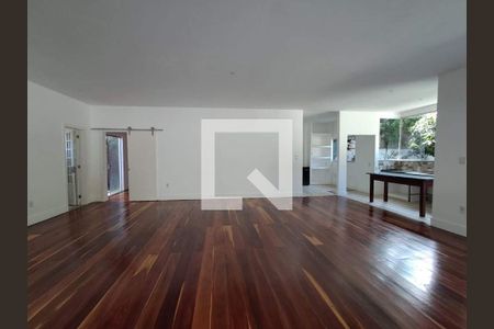 Casa à venda com 4 quartos, 206m² em Vargem Grande, Rio de Janeiro