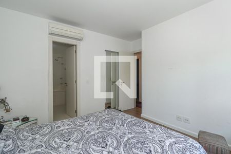 Suíte 1 de apartamento à venda com 3 quartos, 161m² em Moinhos de Vento, Porto Alegre