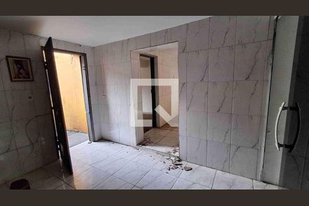 Casa à venda com 4 quartos, 200m² em Lauzane Paulista, São Paulo