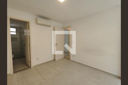 Suíte de apartamento à venda com 3 quartos, 90m² em Recreio dos Bandeirantes, Rio de Janeiro