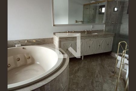 Casa à venda com 4 quartos, 724m² em Vila Albertina, São Paulo