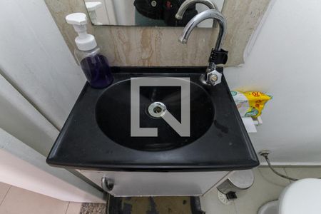 Lavabo de casa de condomínio para alugar com 2 quartos, 60m² em Cidade Líder, São Paulo