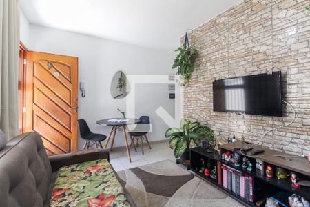 Sala de casa de condomínio para alugar com 2 quartos, 60m² em Cidade Líder, São Paulo