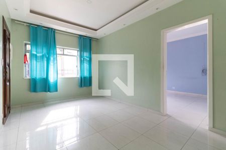 Sala de casa para alugar com 3 quartos, 124m² em Vila Liviero, São Paulo