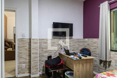 Quarto de casa à venda com 3 quartos, 450m² em Milionários, Belo Horizonte