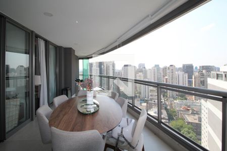Varanda de apartamento à venda com 2 quartos, 109m² em Vila Nova Conceição, São Paulo