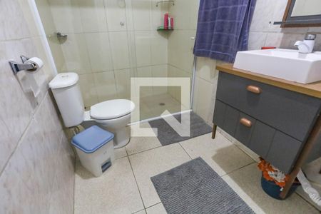 Casa 1 - Banheiro  de casa à venda com 4 quartos, 124m² em Piraporinha, Diadema