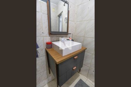 Casa 1 - Banheiro  de casa à venda com 4 quartos, 124m² em Piraporinha, Diadema