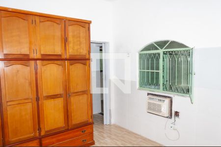 Quarto de apartamento para alugar com 1 quarto, 52m² em Olaria, Rio de Janeiro