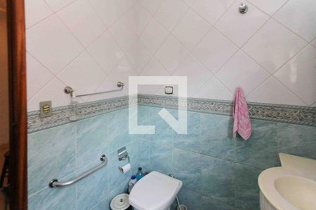 Banheiro de casa à venda com 2 quartos, 126m² em Vila Celeste, São Paulo
