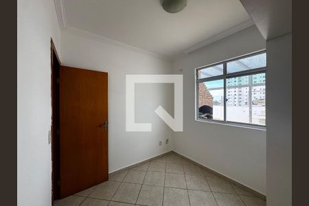 Quarto de apartamento para alugar com 2 quartos, 140m² em Castelo, Belo Horizonte