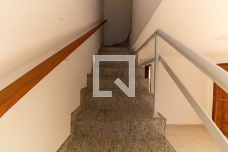 Escada de casa de condomínio à venda com 2 quartos, 67m² em Engenho do Mato, Niterói