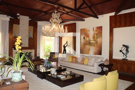 Casa de Condomínio para alugar com 6 quartos, 1200m² em Jardim Mediterraneo, Cotia