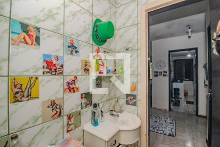 Banheiro de apartamento à venda com 1 quarto, 43m² em Jardim Carvalho, Porto Alegre