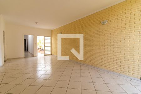 Sala de casa para alugar com 3 quartos, 235m² em Chácara da Barra, Campinas