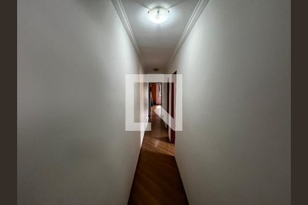 Corredor de casa à venda com 3 quartos, 165m² em Parque Peruche, São Paulo