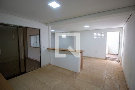 Casa de Condomínio para alugar com 2 quartos, 180m² em Conjunto C, Brasília