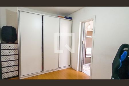 Suíte de apartamento à venda com 1 quarto, 43m² em Santo Antônio, Porto Alegre