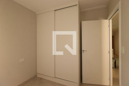 Quarto de apartamento à venda com 1 quarto, 80m² em Parque das Nações, Santo André