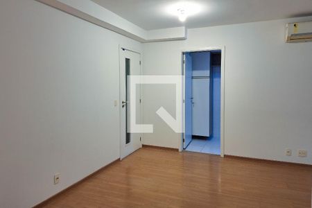 Sala de apartamento à venda com 2 quartos, 80m² em Icaraí, Niterói