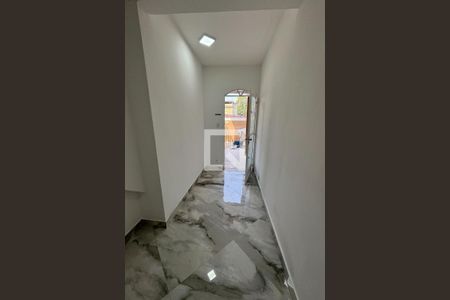 Sala de casa para alugar com 2 quartos, 80m² em Vila Sarapui, Duque de Caxias