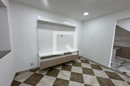 Sala de casa para alugar com 2 quartos, 80m² em Vila Sarapui, Duque de Caxias