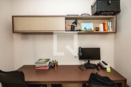 Escritório de apartamento à venda com 3 quartos, 63m² em Serrano, Belo Horizonte