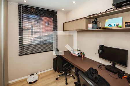 Escritório de apartamento à venda com 3 quartos, 63m² em Serrano, Belo Horizonte