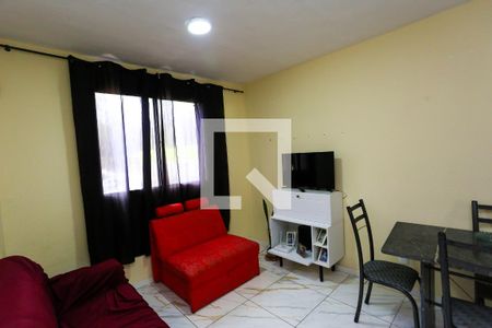 Sala de apartamento para alugar com 2 quartos, 38m² em Jardim Cláudia, São Paulo