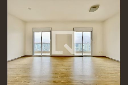 Sala de apartamento para alugar com 3 quartos, 227m² em Santo Amaro, São Paulo