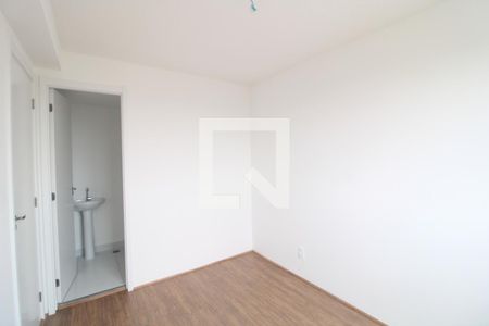 Suíte de apartamento para alugar com 1 quarto, 28m² em Jardim Itacolomi, São Paulo