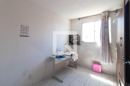 Quarto 2 de apartamento para alugar com 2 quartos, 48m² em Camaquã, Porto Alegre