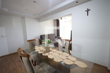 Sala de apartamento para alugar com 3 quartos, 79m² em Vila Figueira, Suzano