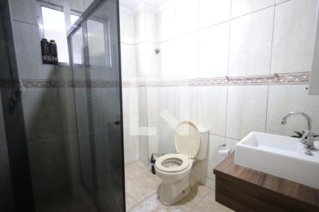 Banheiro de apartamento para alugar com 3 quartos, 79m² em Vila Figueira, Suzano