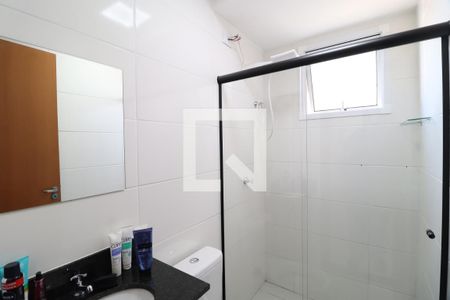 Banheiro Social de apartamento para alugar com 2 quartos, 51m² em Chácaras Tubalina E Quartel, Uberlândia