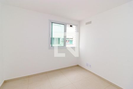 Quarto 1 de apartamento para alugar com 3 quartos, 120m² em Vila Valqueire, Rio de Janeiro