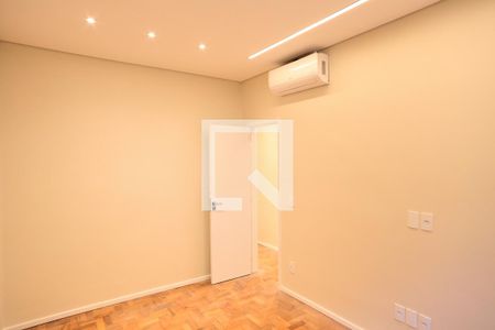 Quarto de apartamento para alugar com 3 quartos, 86m² em Santo Agostinho, Belo Horizonte