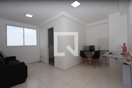 Sala de apartamento para alugar com 2 quartos, 37m² em Conjunto Habitacional Teotonio Vilela, São Paulo