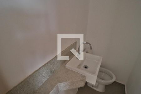 Lavabo de casa de condomínio para alugar com 3 quartos, 81m² em Granja Marileusa, Uberlândia