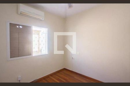Casa à venda com 3 quartos, 220m² em Jardim Caravelas, São Paulo