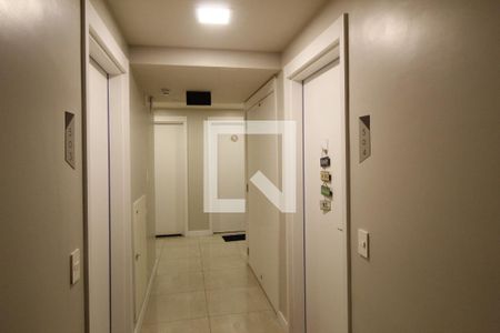 Corredor de apartamento para alugar com 1 quarto, 57m² em Independência, Porto Alegre