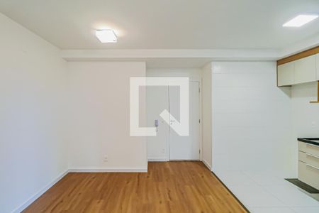 Sala de apartamento para alugar com 2 quartos, 56m² em Vila Sonia, São Paulo