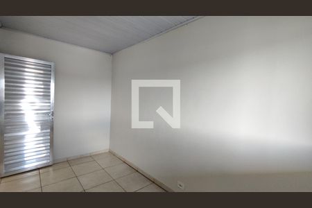 Quarto 2 de casa de condomínio para alugar com 2 quartos, 60m² em Parque Sao Francisco, Ferraz de Vasconcelos