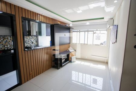 Sala de apartamento à venda com 2 quartos, 58m² em Taquara, Rio de Janeiro